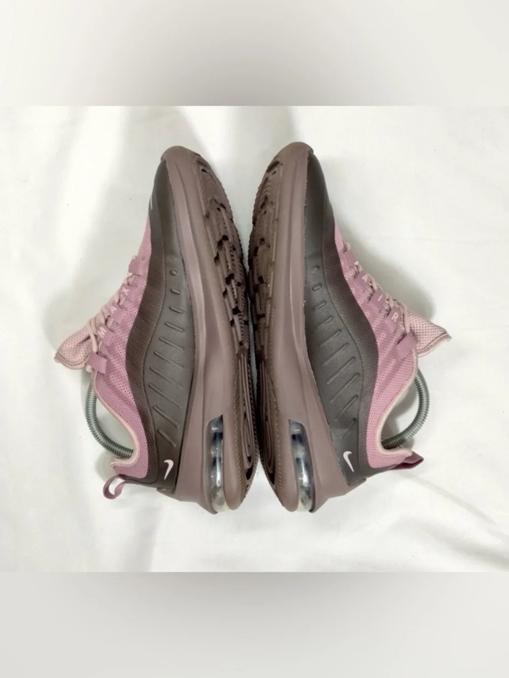 Nike Air Max Axis Women 7 Pink Purple Athletic Shoes Sneakers Streetwear